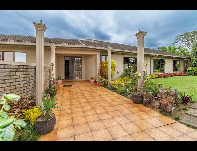 6 BEDROOM HOUSE FOR SALE IN RESERVOIR HILLS